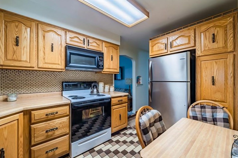 1132 Pacific Ave, Brackenridge PA  15014-1207 exterior