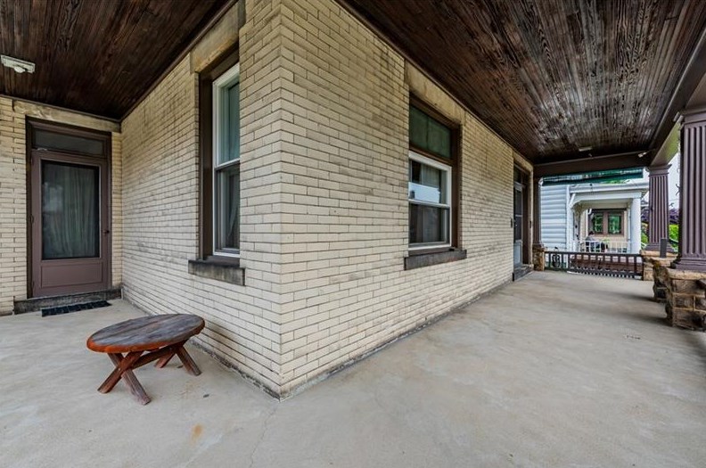 503 Vine St, Greensburg, PA 15601-4427