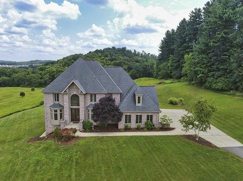 159 Ridge Rd, Valencia, PA 16059-1523