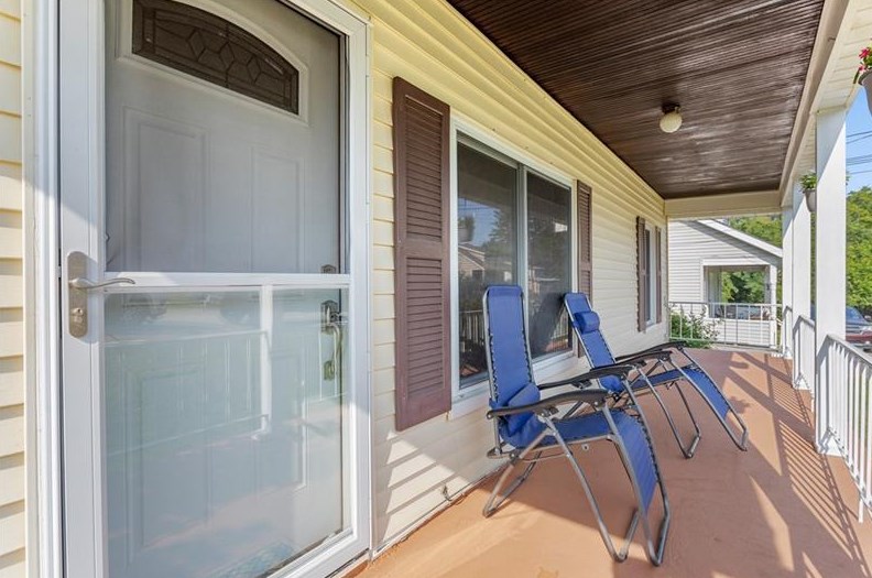 4110 Terrace Ave, Library, PA 15129