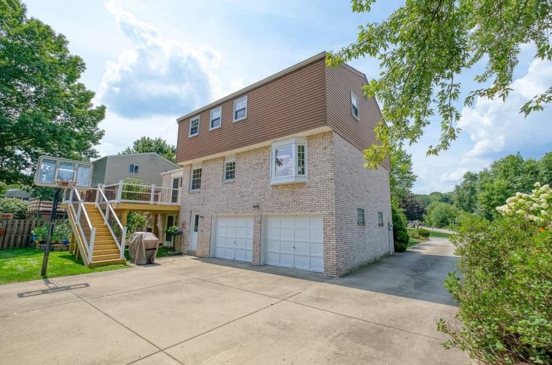 3361 Cramlington Dr, Gibsonia, PA 15044