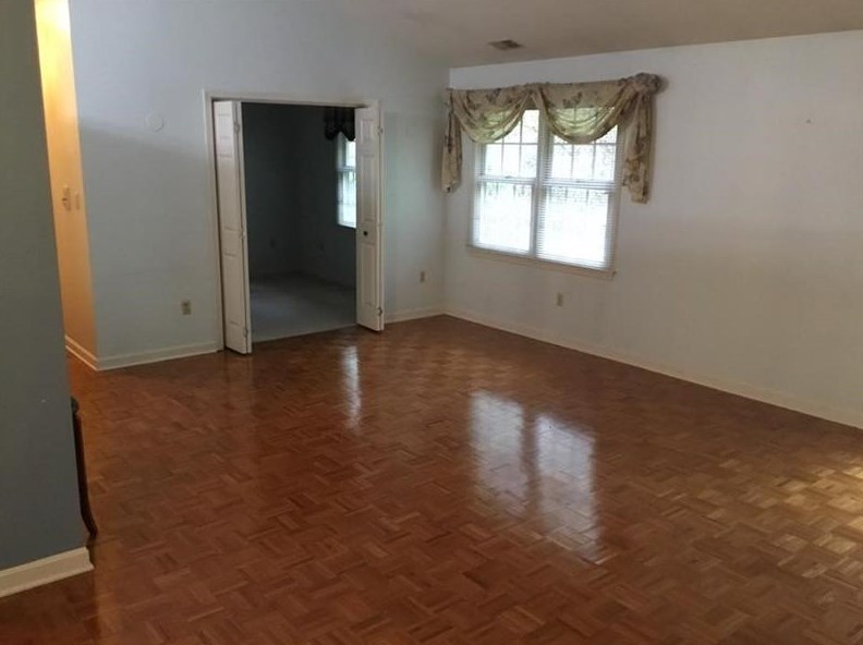 2445 Old Greentree Rd #3a, Collier Township, PA