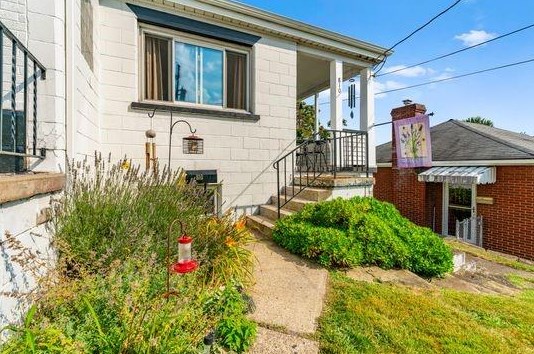 810 Evans St, Jeannette, PA 15644