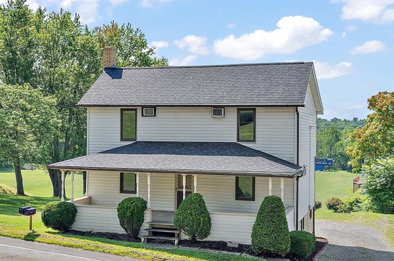 824 Herman Rd, Butler, PA 16002-0348