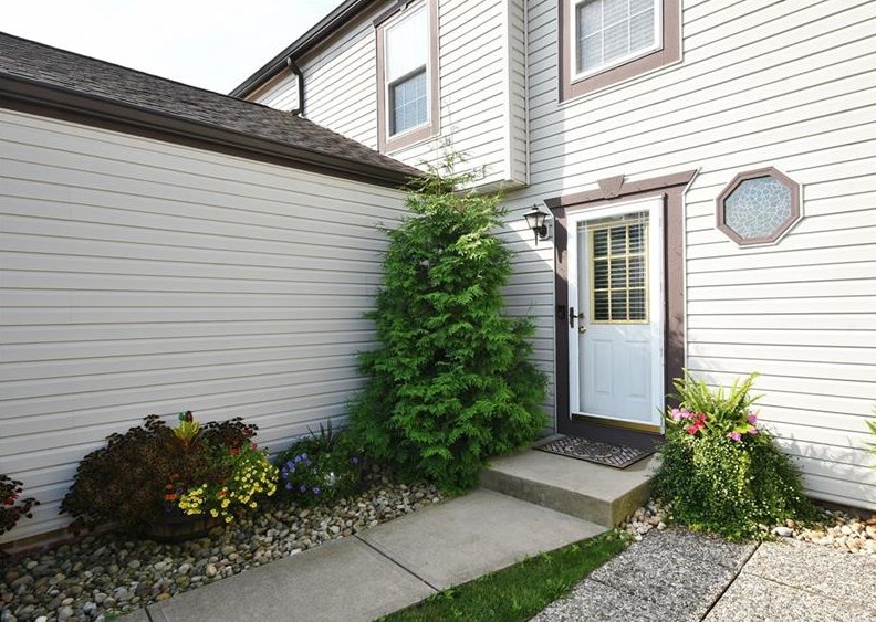 1448 Lexington Dr, Lawrence, PA 15055