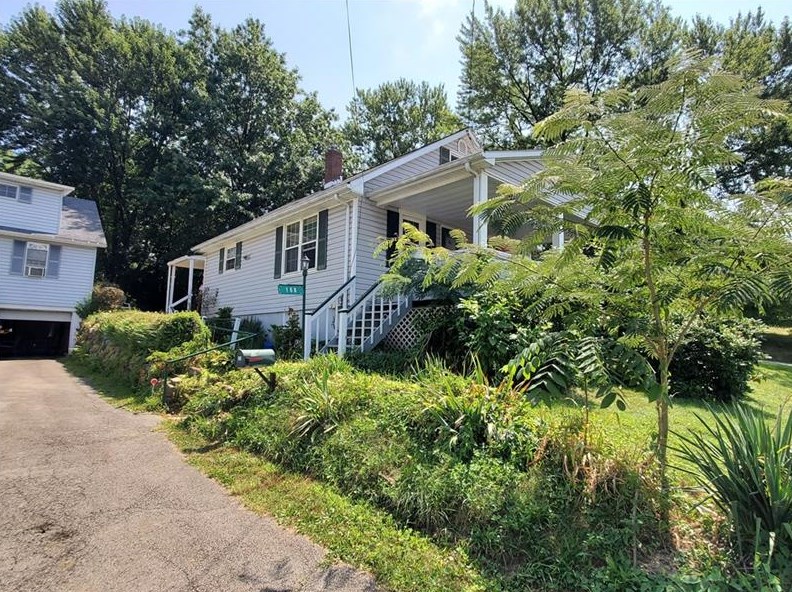 168 Michigan Ave, New Kensington, PA 15068-2983