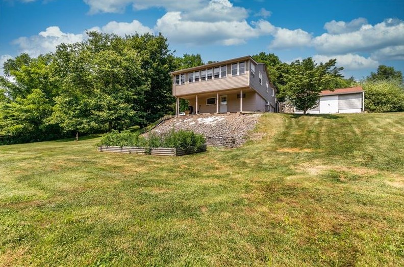 6261 Claridge Export Rd, Claridge, PA 15623