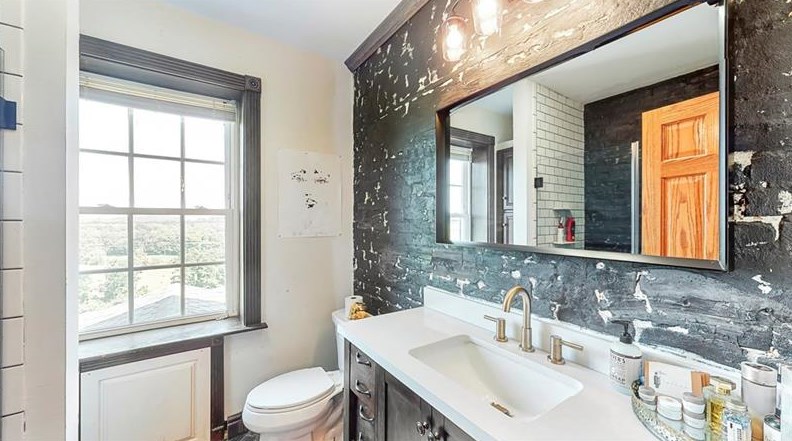 335 Old Hickory Rdg Rd, Washington PA 15301-8665 exterior