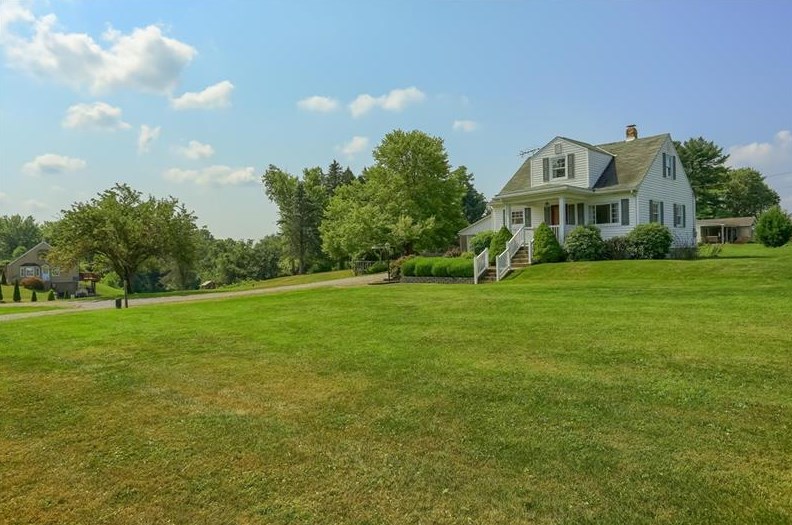 420 Big Knob Rd, Rochester, PA 15074