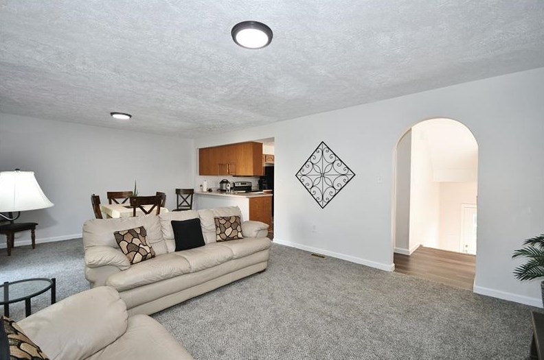1416 Lexington Dr, Lawrence, PA 15055