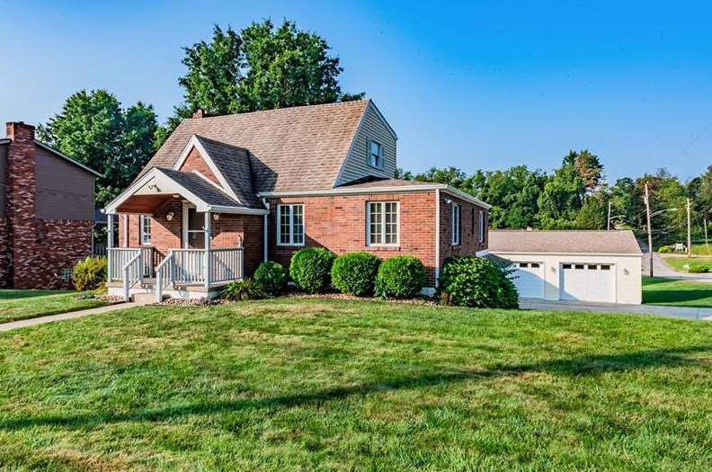 1702 Payne St, North Versailles, PA 15137-2631
