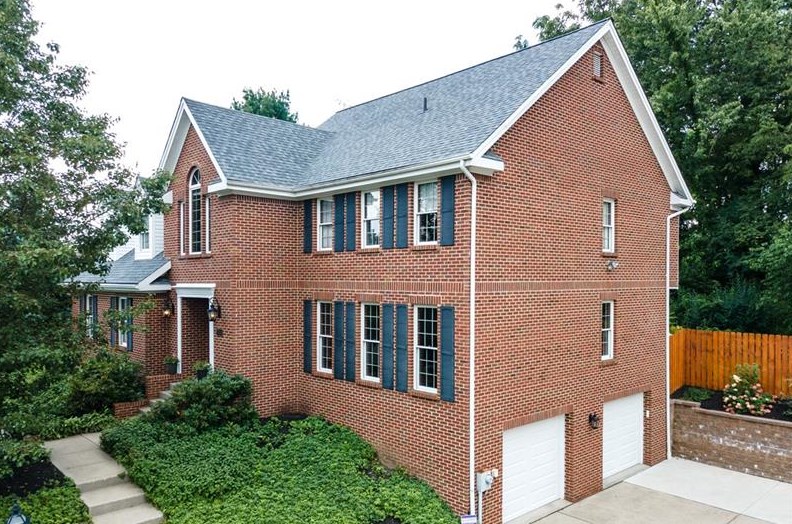 2450 Dogwood Dr, Wexford, PA 15090-7705