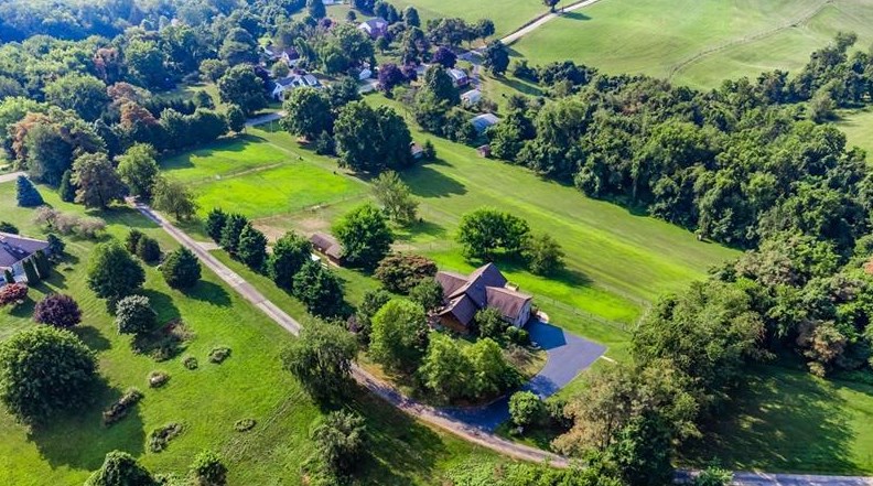416 Tillbrook Rd, North Huntingdon, PA 15642-8625