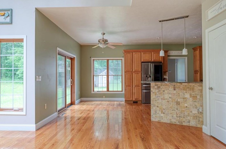 215 Buttercup Ln, Beaver Falls PA  15010-5150 exterior