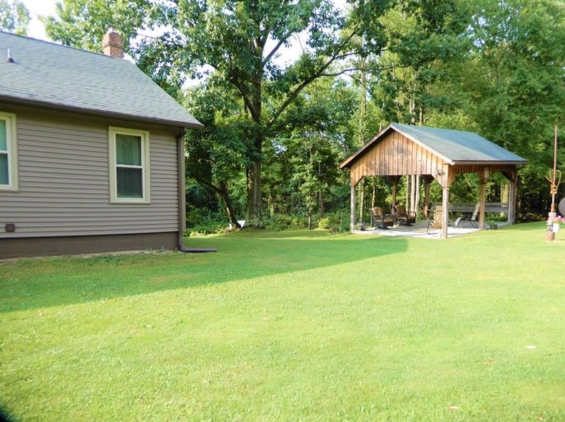 45 Griffin Rd, Sandy Lake, PA 16145
