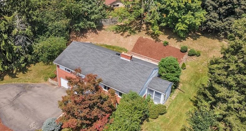 702 Westwood Dr, Gibsonia, PA 15044