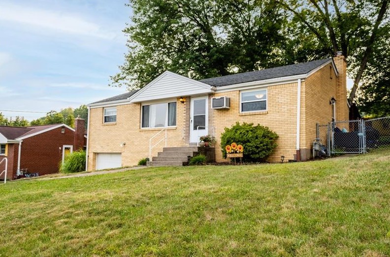 3807 Belladonna Dr, Glenshaw, PA 15116