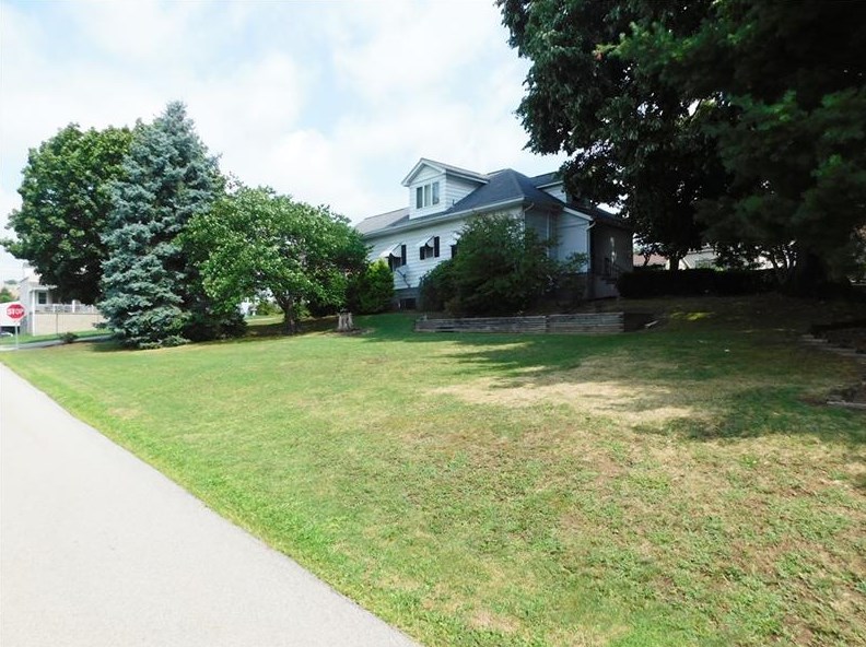 59 Wilmac St, Oliphant Furnace, PA 15401-4034