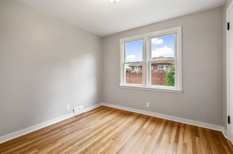 1209 Nimick Ave, Monaca PA  15061-1006 exterior