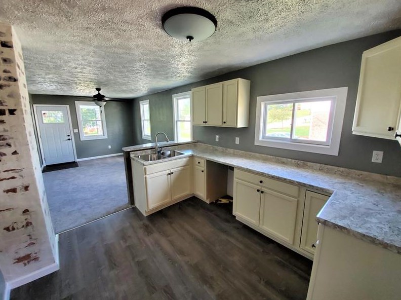 1941 Gay Ave, Greensburg PA  15601-5237 exterior