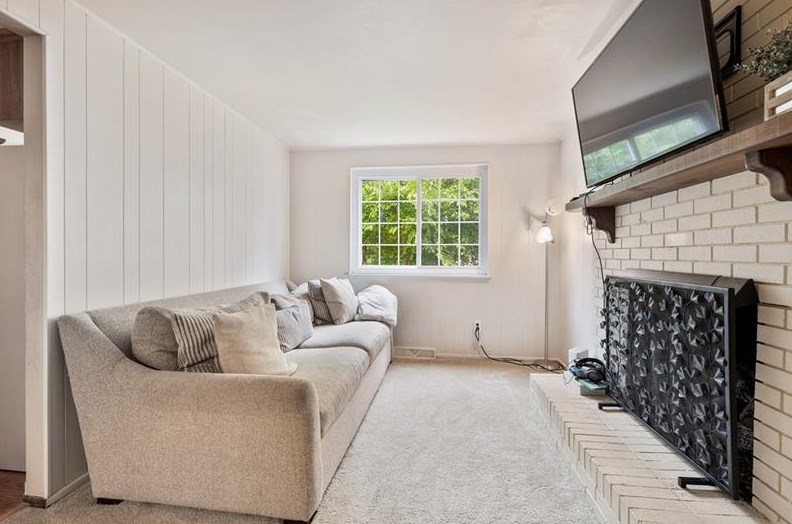 420 Franklin Heights Dr, Monroeville PA  15146-1036 exterior