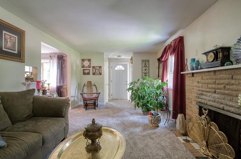 5611 Saltsburg Rd, Verona, PA 15147