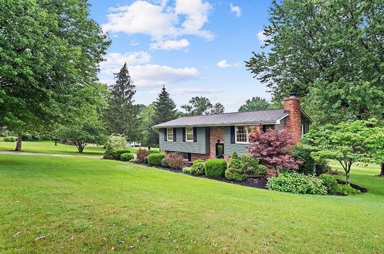 14 Wotring Rd, Washington, PA 15301