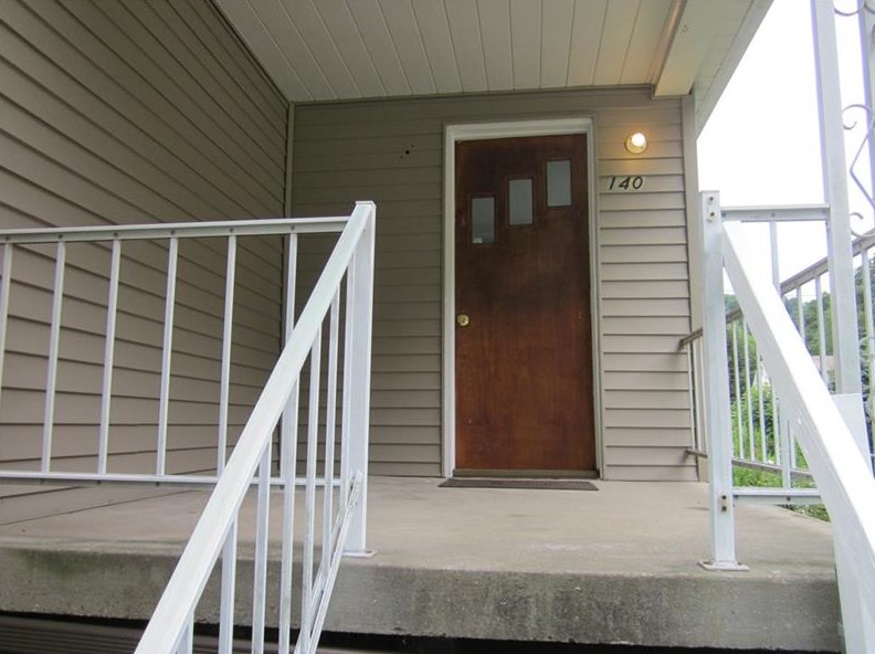 140 Wells Ave, New Kensington, PA 15068