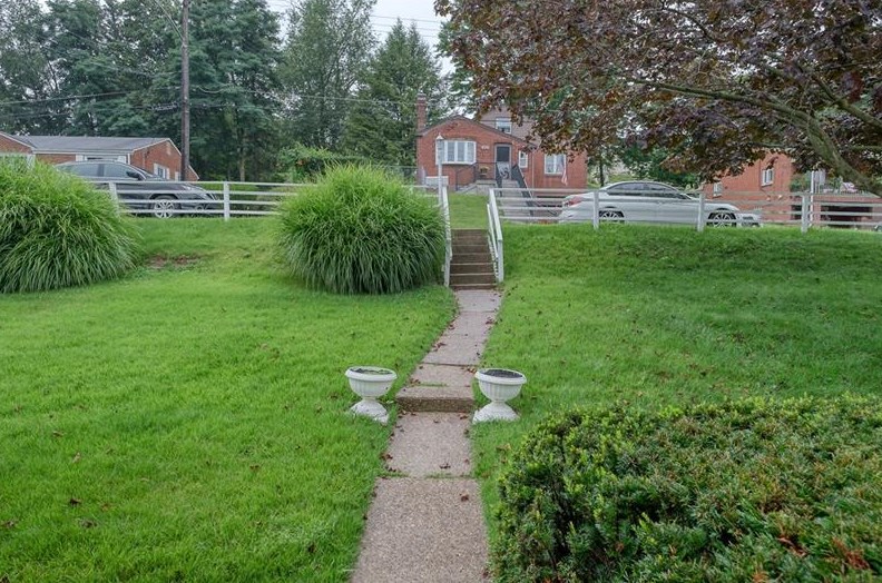 271 Cline St, East Pgh, PA 15112-1602