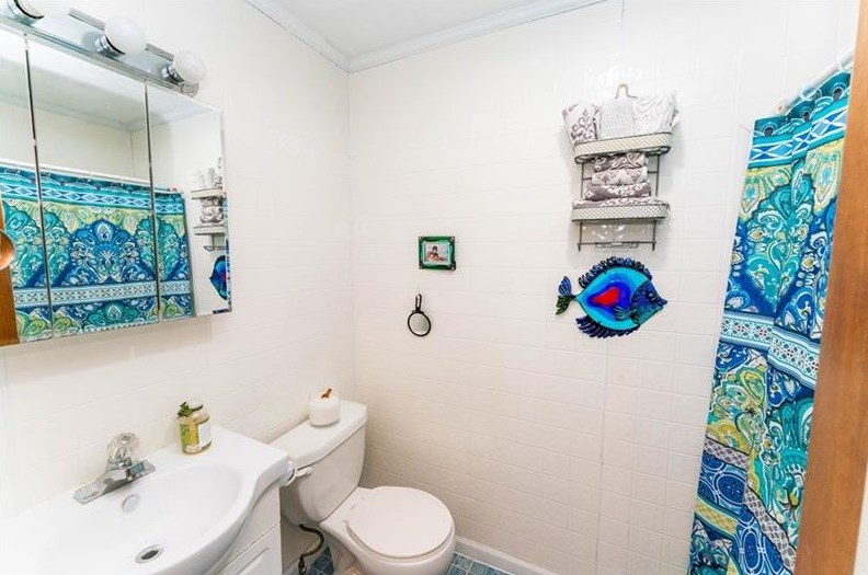 10 Valley Rd, Indiana PA  15701-3624 exterior