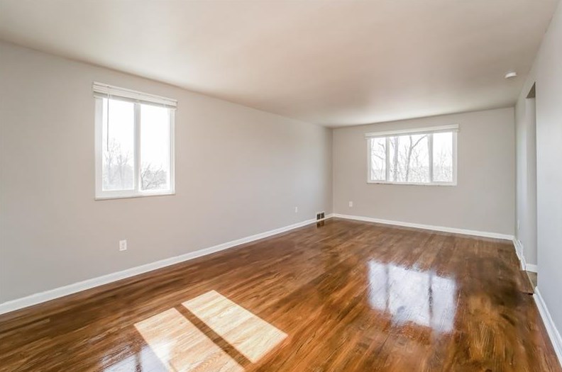 320 Marbury Dr, North Huntingdon, PA 15642