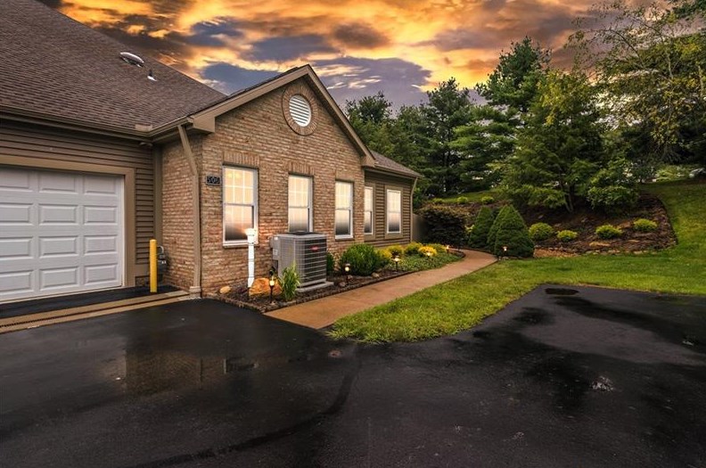 506 Wilshire Cir, Seven Fields, PA 16046