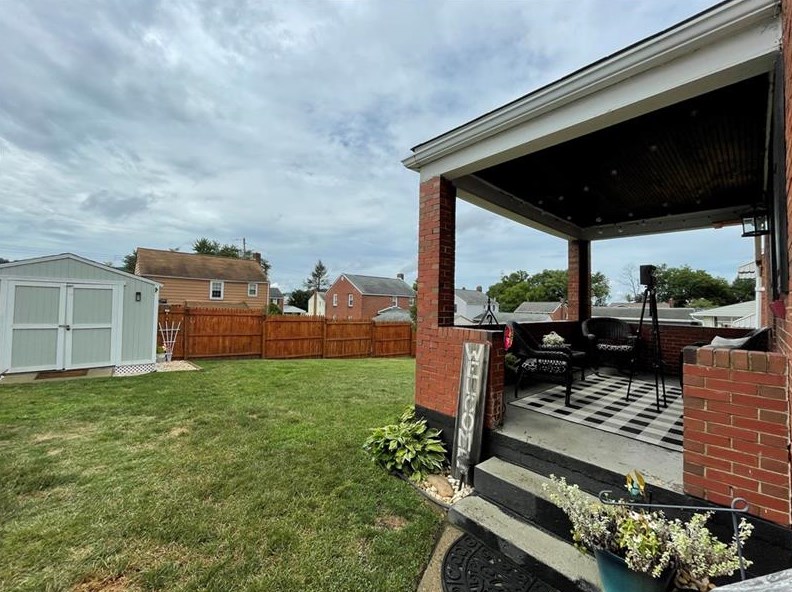 20 Lenzman Ct, Ambridge, PA 15003