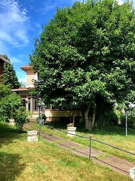 300 Shirls Ave, Washington, PA 15301-4142