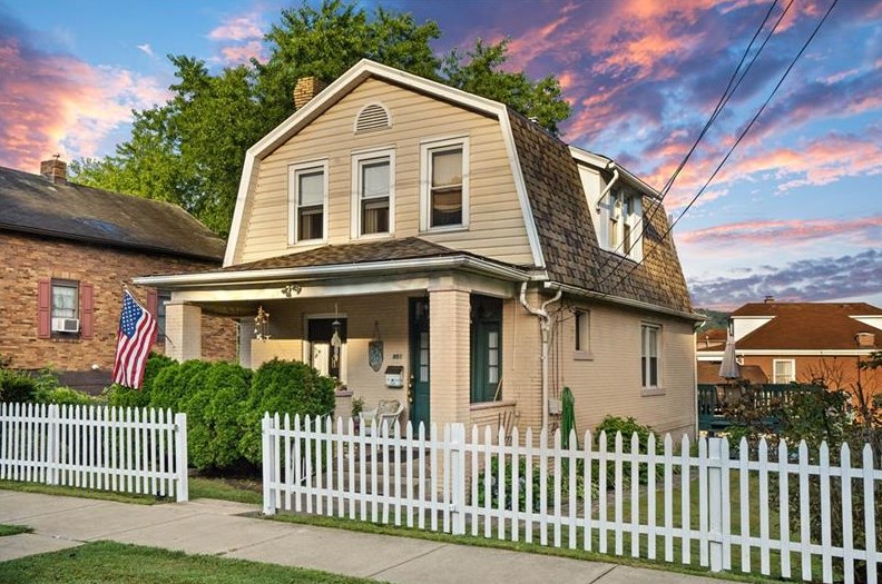 951 Beaver Rd, Ambridge, PA 15003