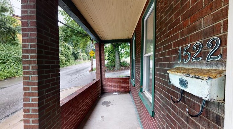 1522 Antrim St, Pittsburgh, PA 15212