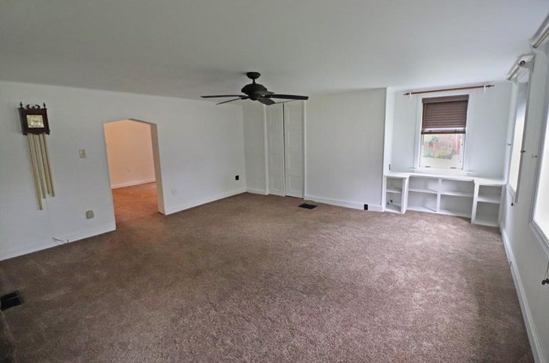 112 Main St, Madison, PA 15663