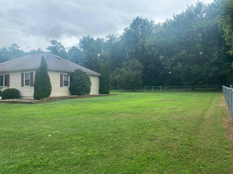 131 Edison St, Oliphant Furnace, PA 15401-2580