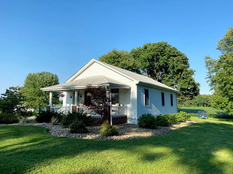 164 Old Mill Rd, Grove City, PA 16127