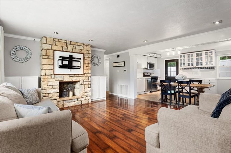 3073 Sebolt Rd, Library, PA 15129