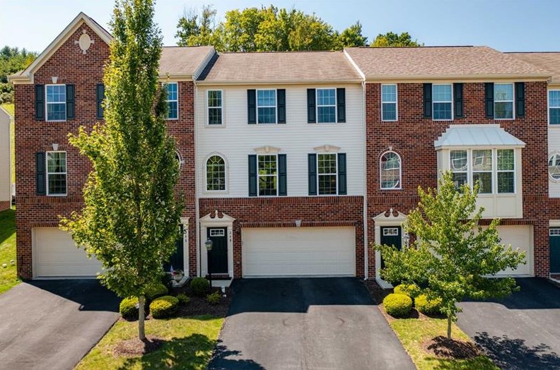 248 Broadstone Dr, Seven Fields, PA 16046-5225