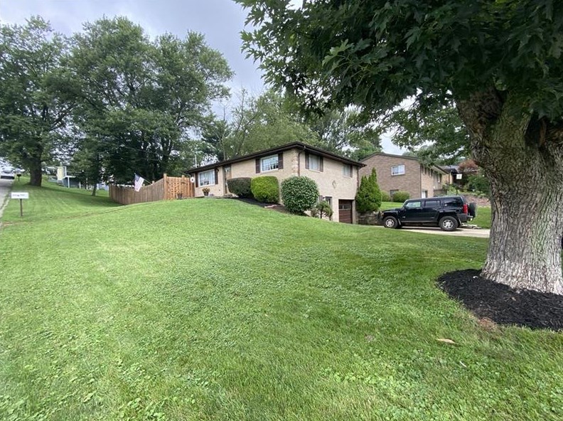 900 Sycamore St, Washington, PA 15301