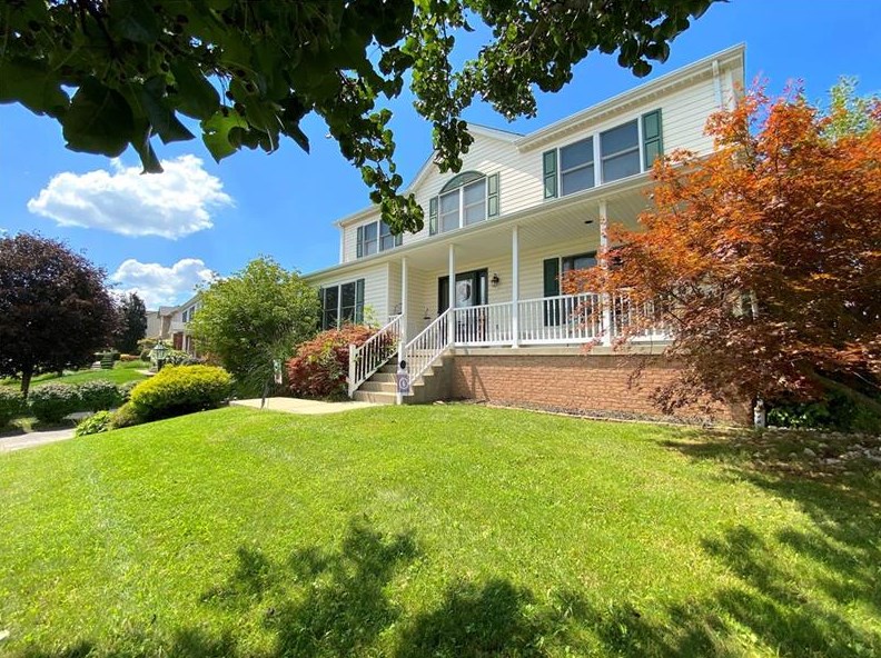 808 Cleardale Dr, Greensburg, PA 15601