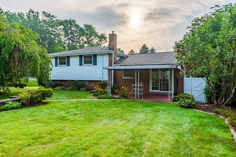 1228 Northwestern Dr, Monroeville, PA 15146-4446
