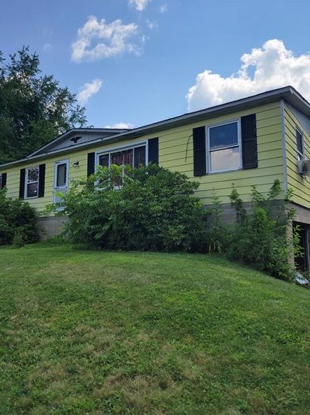 352 Dellenbaugh Rd, Tarentum, PA 15084