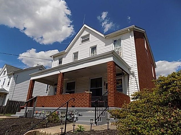 2008-2010 Leishman Ave, New Kensington, PA 15068