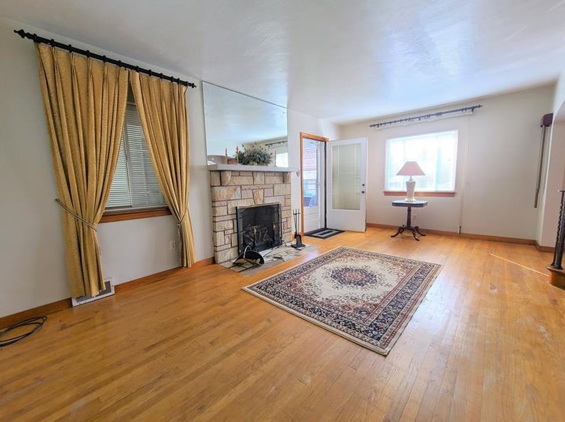 111 Ohio Ave, Glassport, PA 15045