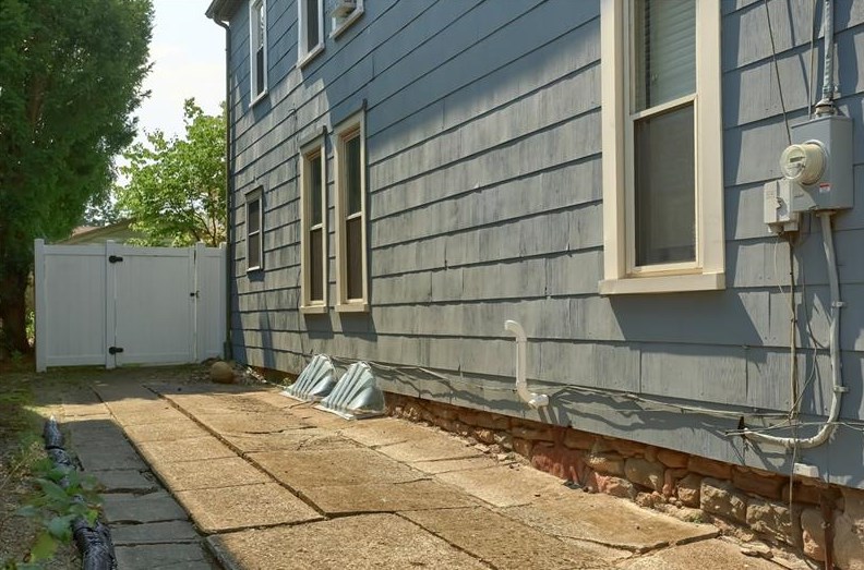 620 11th Ave, New Brighton, PA 15066