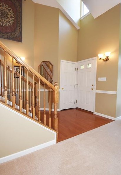 1009 Surrey Woods Dr North, Canonsburg, PA 15317