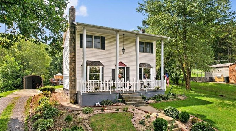 173 Baldwin Rd, Collier Township, PA 15106